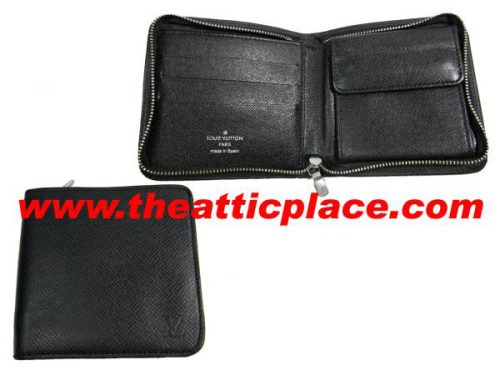 Louis Vuitton M30672 Grey / Black Taiga Zipped Wallet-0