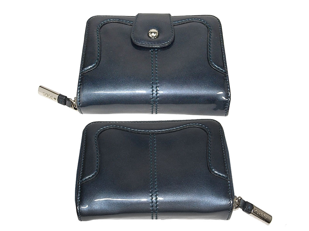 ALMOST NEW ! Tods in Patent Greylish Blue Bio-Fold Zipped Compact Wallet-6373