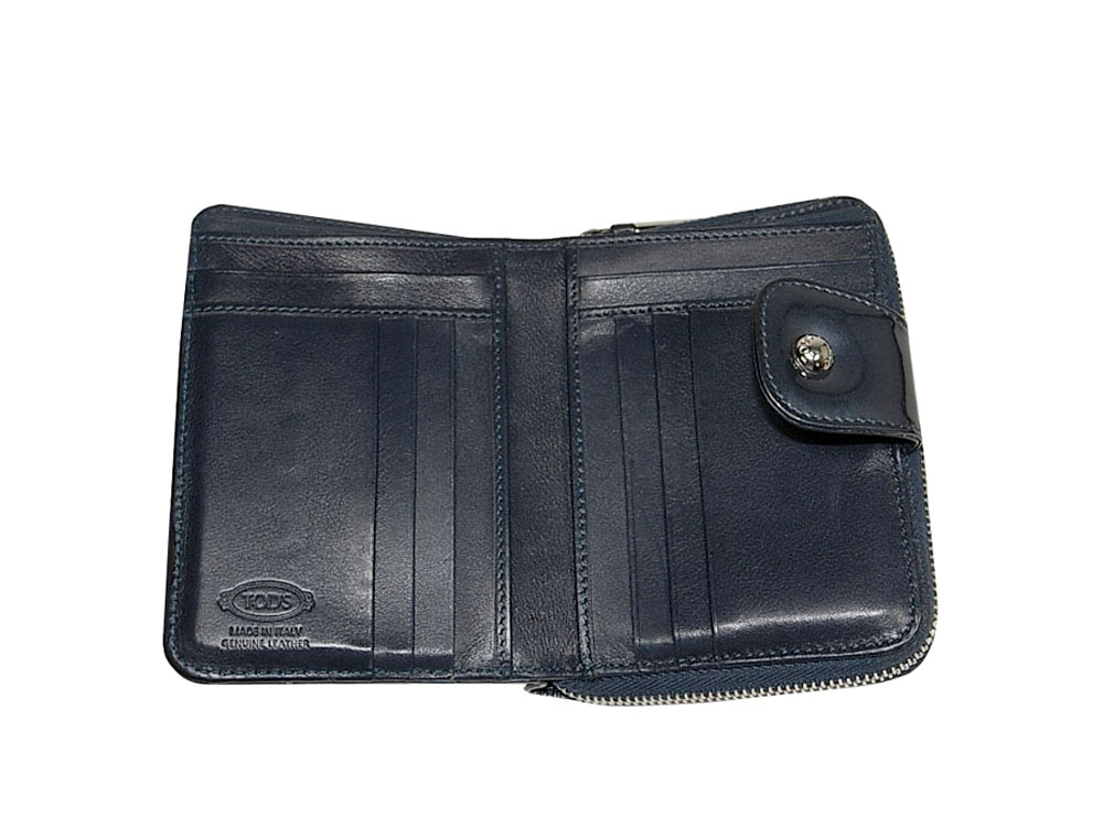 ALMOST NEW ! Tods in Patent Greylish Blue Bio-Fold Zipped Compact Wallet-6372