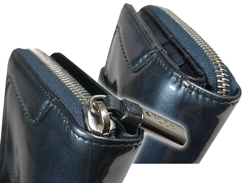 ALMOST NEW ! Tods in Patent Greylish Blue Bio-Fold Zipped Compact Wallet-6369