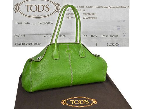 ALMOST NEW ! Tods Signauture 'Girelli' East/West Bag in Apple Green Calf Leather Small Shoulder Bag-0