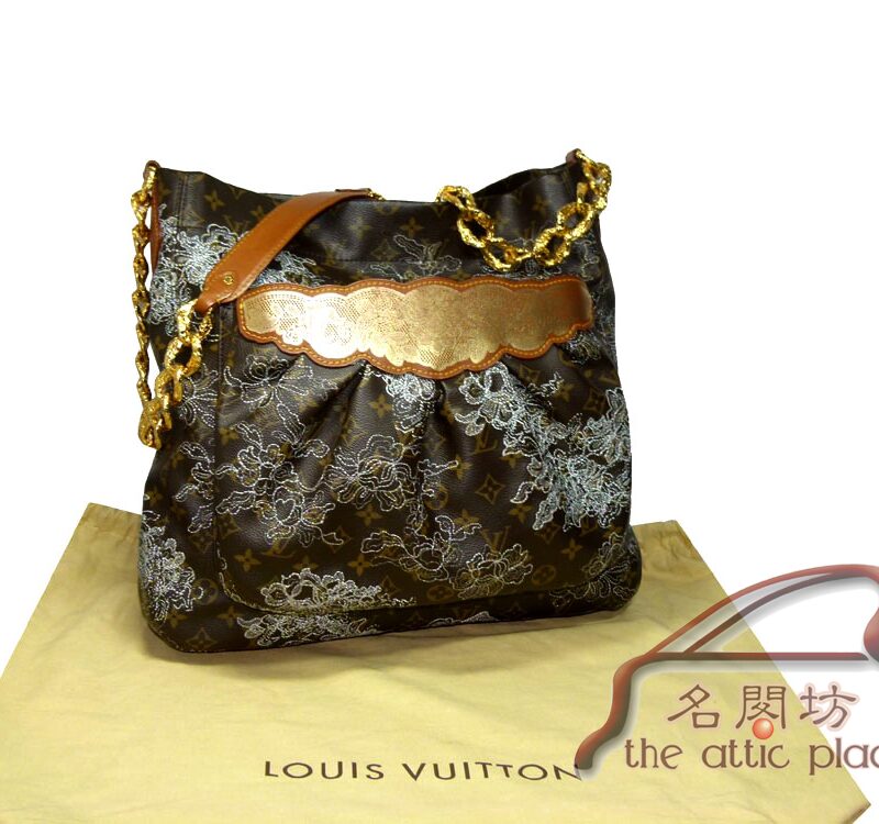 ALMOST NEW ! Louis Vuitton M95406 Limited Monogram Fersen Dentelle Silver Bag-0