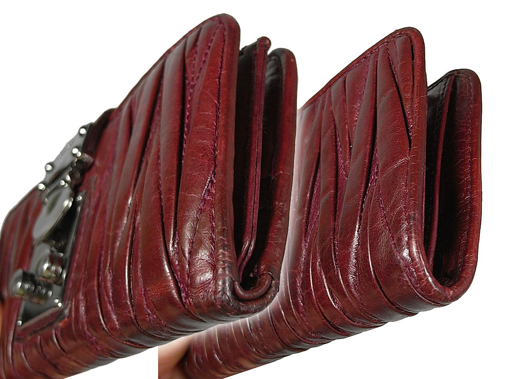 Miu Miu Maroon Portafoglio Matelasse Lux Leather Double- Fold with Zipped Wallet-14461