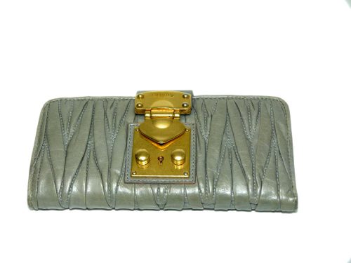 Miu Miu Green Portafoglio Matelasse Lux Wallet with Gold Hardware-0