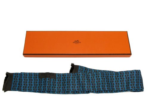 Hermes Silk Men's Scarf Tie in Modern Chain Design in Blue Color-0