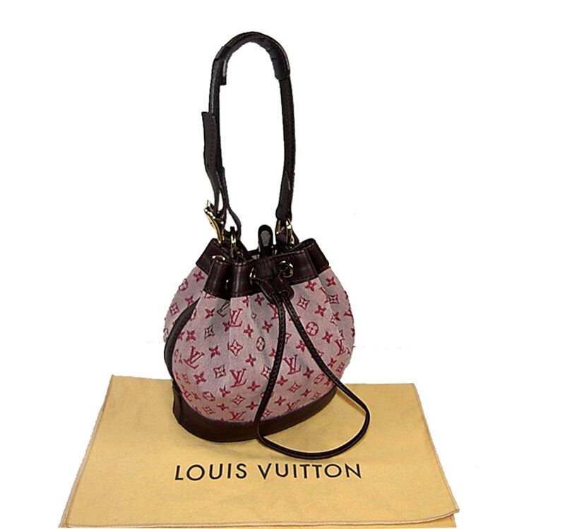 Louis Vuitton M92686 Monogram Mini Cherry Noelie Shoulder bag-0