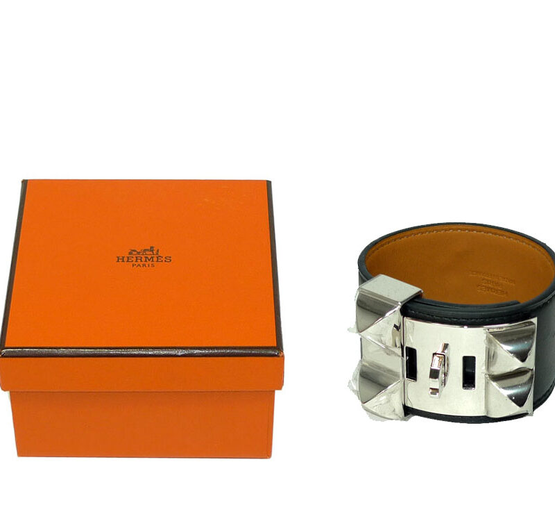 Hermes Black Swift Collier De Chien (CDC) with Silver Hardware 'Q' Stamp Size L-0