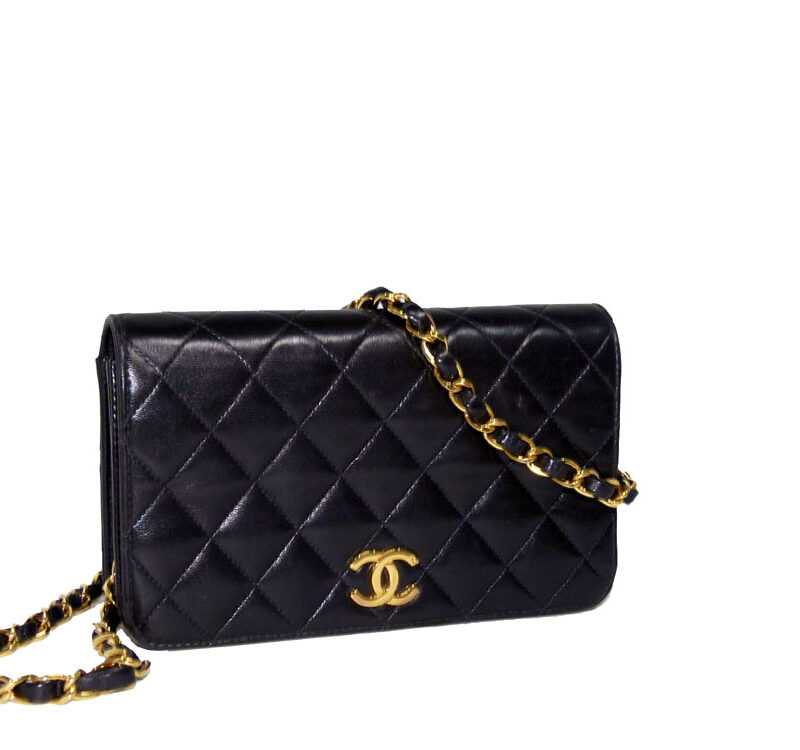 Chanel 3418473 Black Lambskin 7.5" Vintage Flap Classic Clutch / Sling in Gold Hardware-0