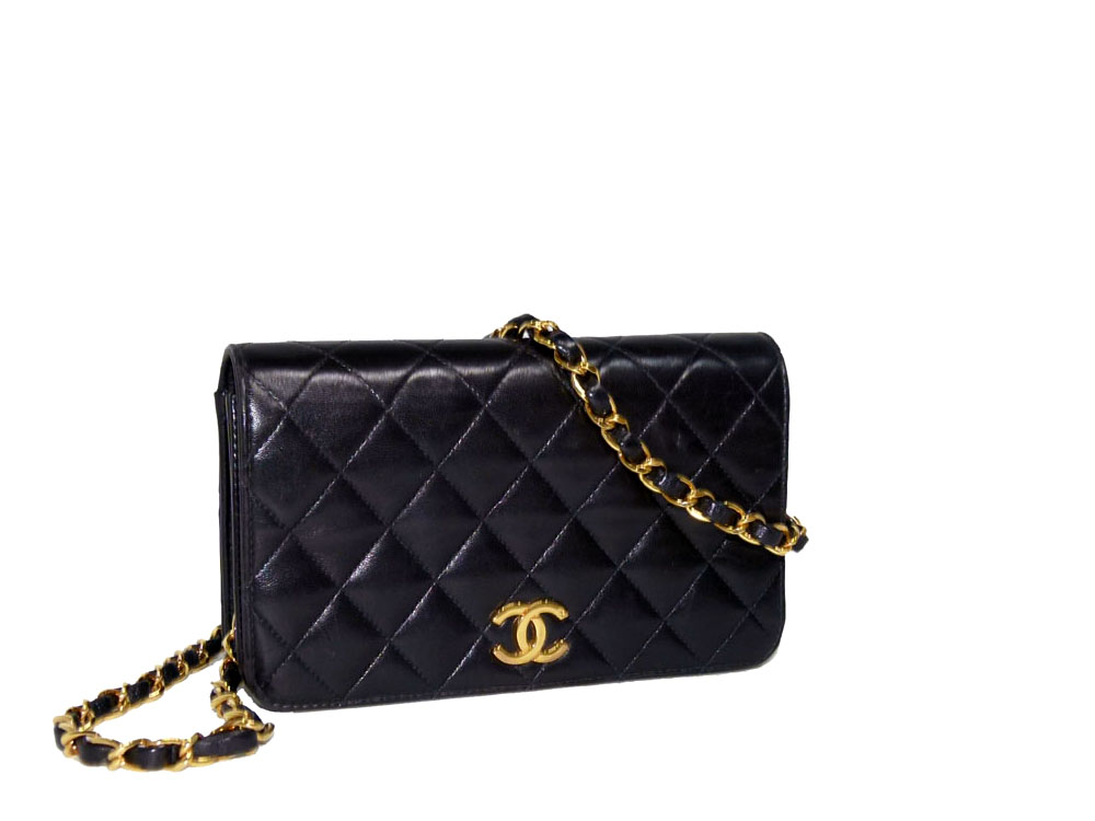 Chanel 3418473 Black Lambskin 7.5" Vintage Flap Classic Clutch / Sling in Gold Hardware-0