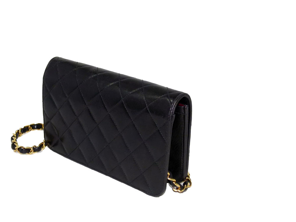 Chanel 3418473 Black Lambskin 7.5" Vintage Flap Classic Clutch / Sling in Gold Hardware-26905