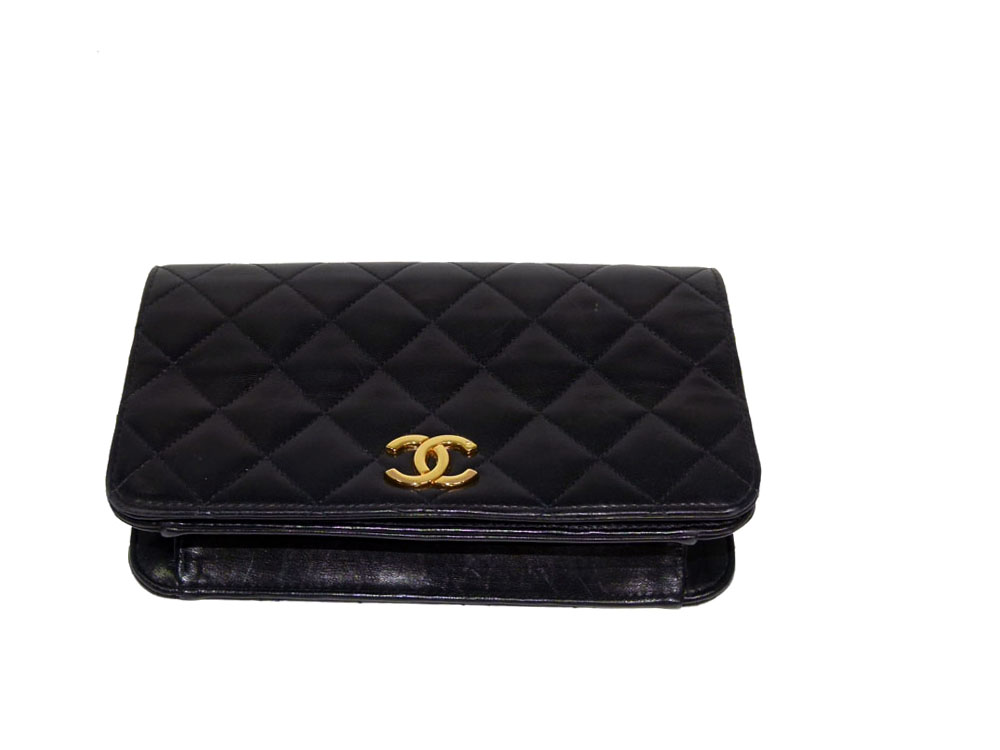 Chanel 3418473 Black Lambskin 7.5" Vintage Flap Classic Clutch / Sling in Gold Hardware-26908
