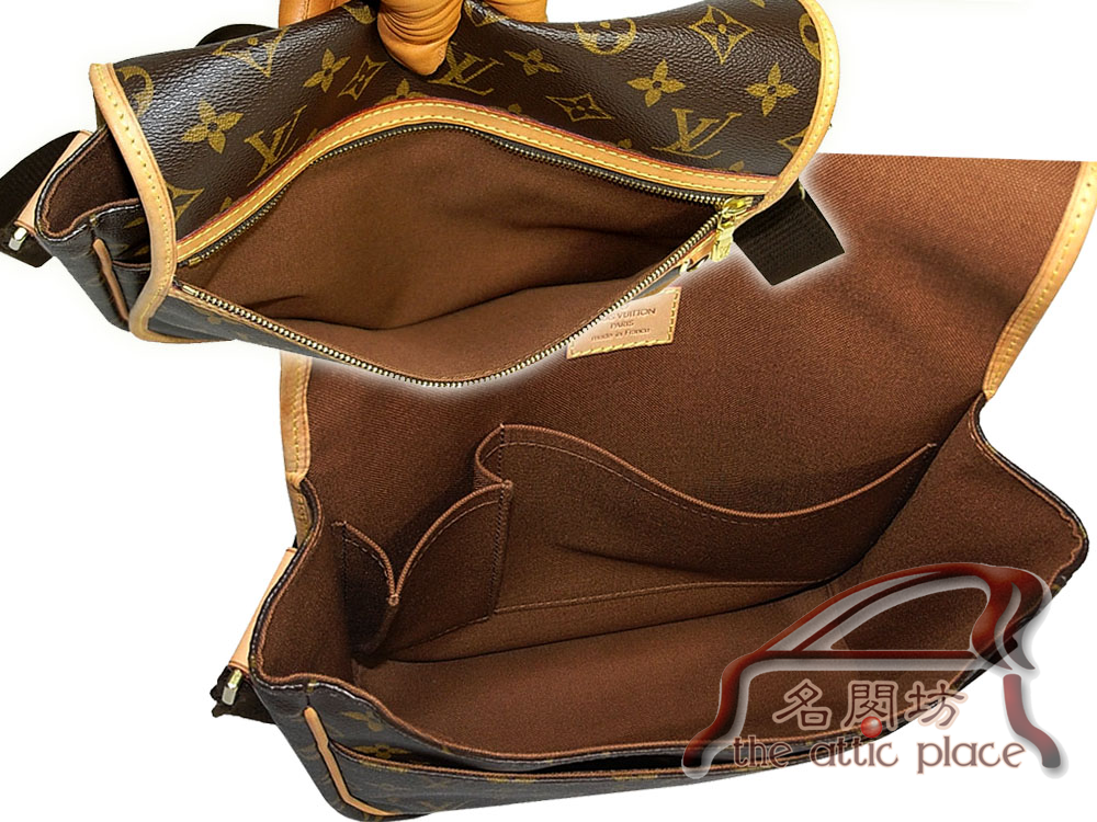 Louis Vuitton M40106 Monogram Canvas Bosphore PM Messenger Bag-27645