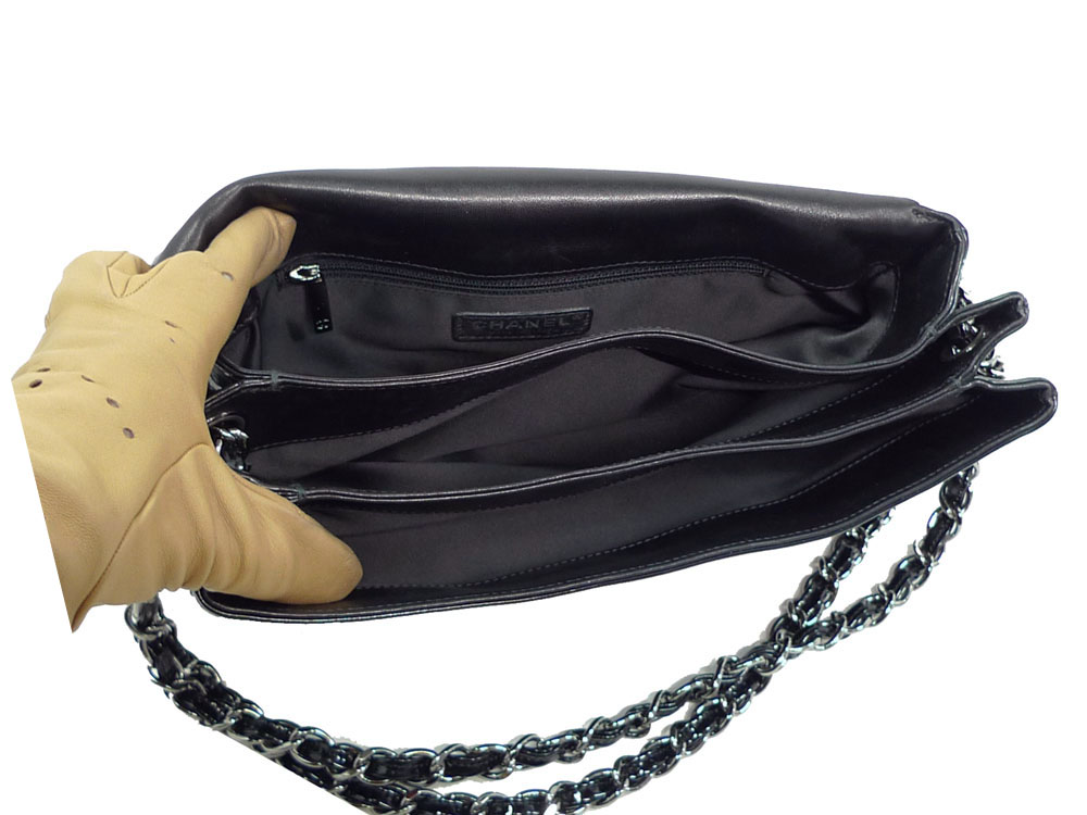 Chanel 14267231 Black Patent 3 C Camellia Shoulder/ Clutch Bag-27700