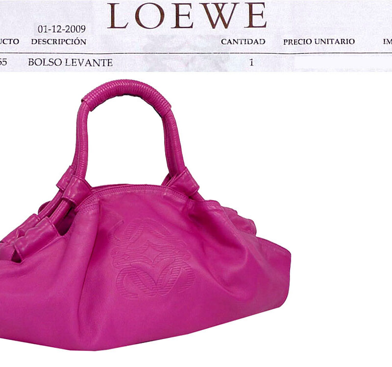 Loewe 309.82.102 Pink Bolso Levante Nappa Aire Medium Shoulder Bag-0