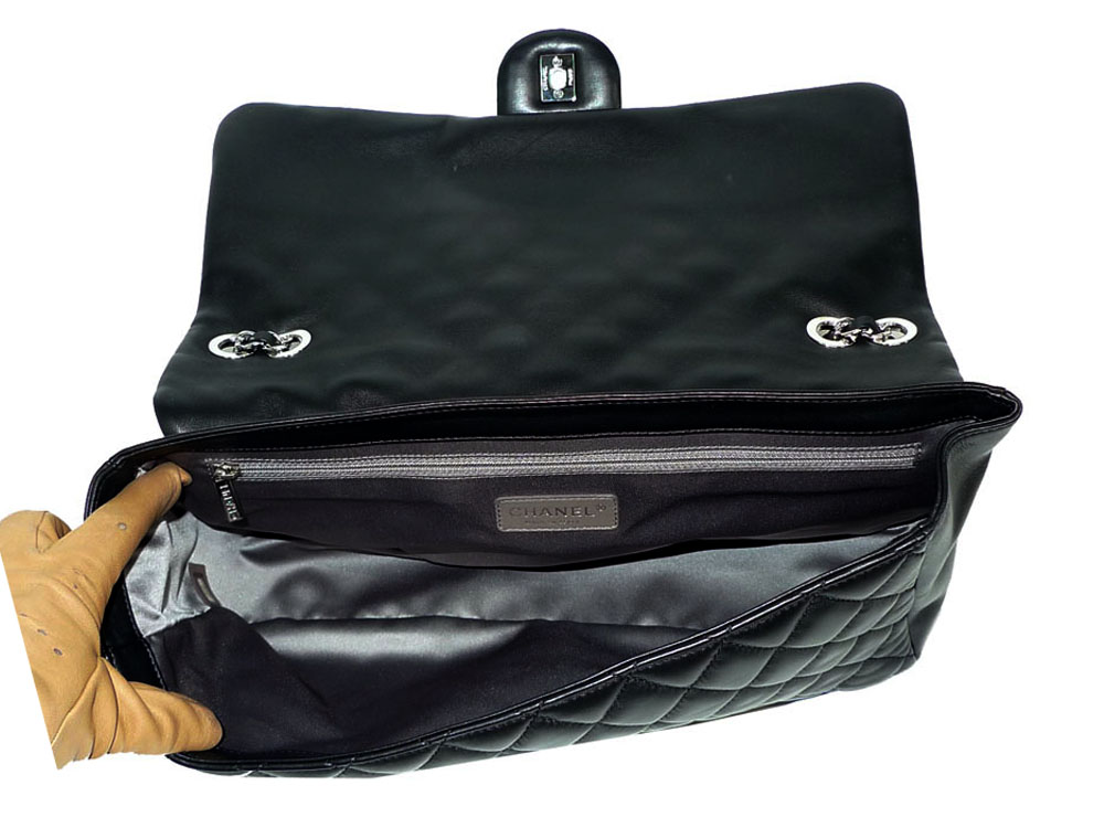 Chanel 13637244 Coco Rain Classic Medium Flap in Black Soft Lambskin Silver Hardware bag-28548