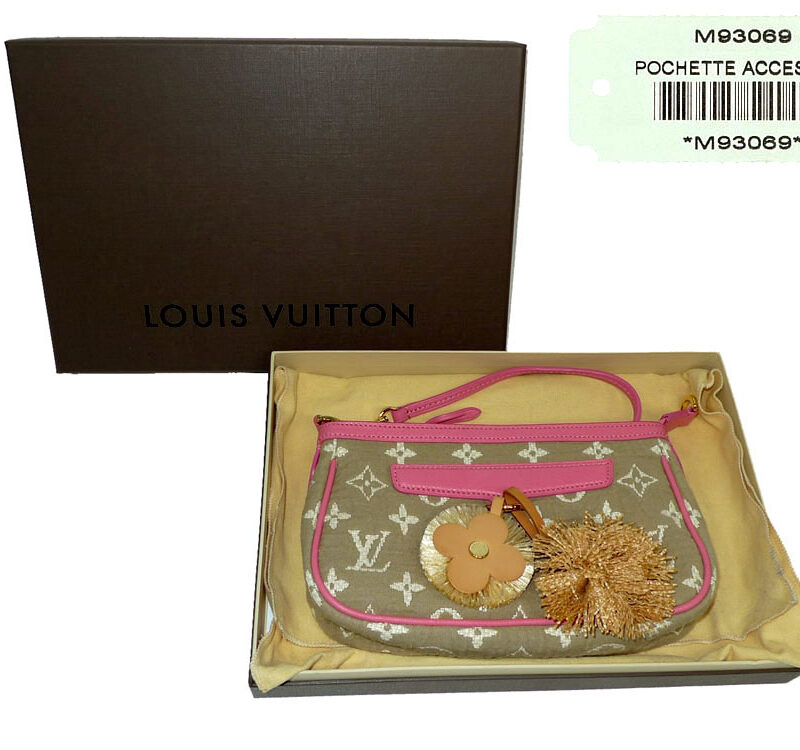 Louis Vuitton M93069 Cruise 2011 Monogram Sabbia Pochette Accessoires Rose Evening /Clutch Bags-0