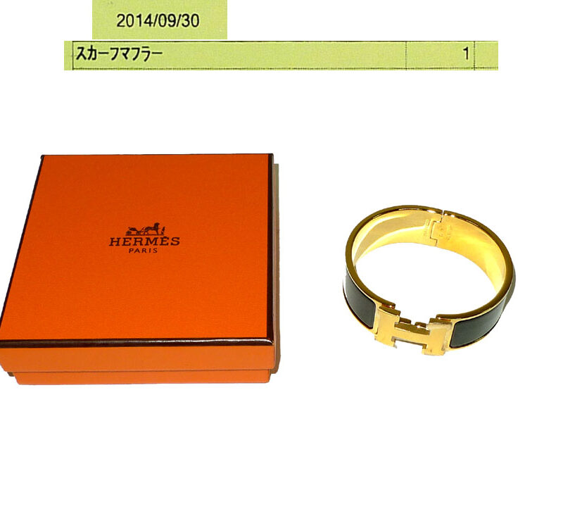 Hermes Clic- Clac H bracelet in Black Enamel Gold plated hardware in PM Size-0