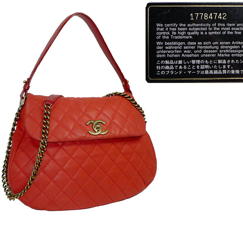Chanel 17784742 Red Distressed Caviar Flap Closure Hobo MGHW-0