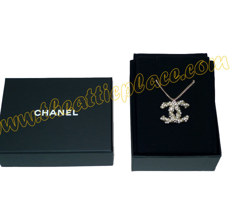 Chanel A86496Y Double CC Glass Pearls Twist Gold Hardware Necklace-0