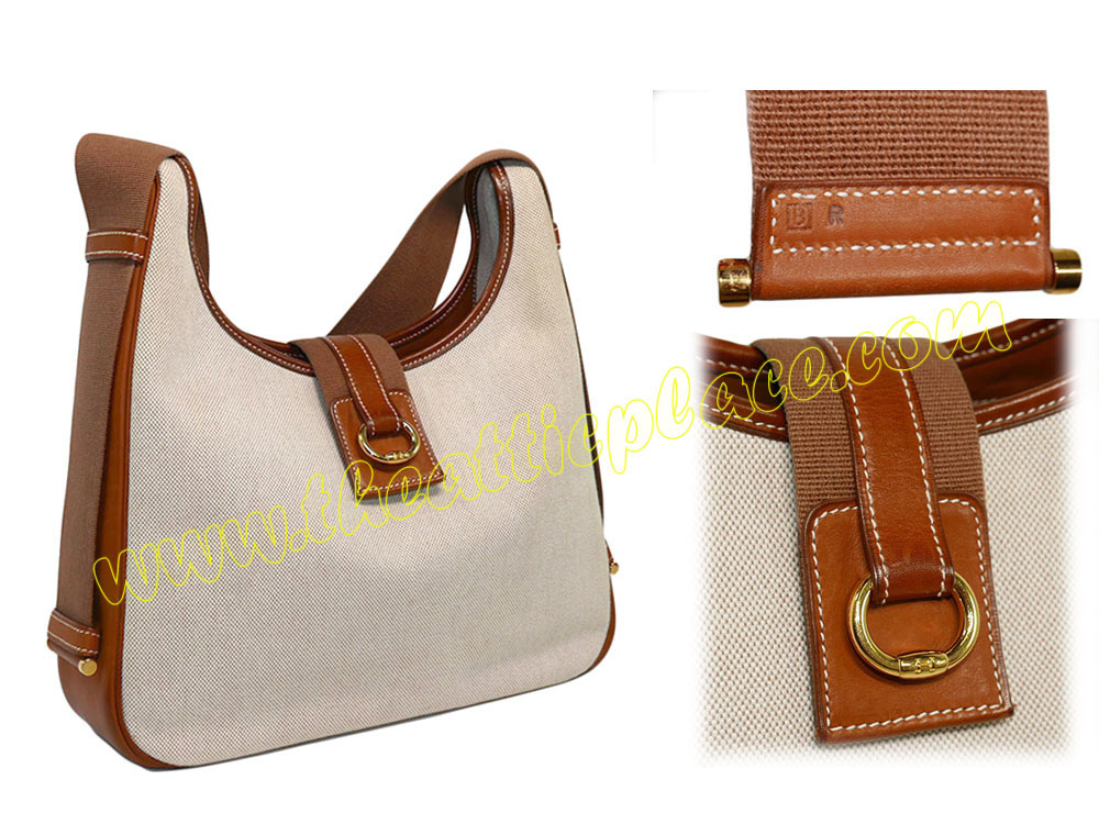 Hermes Vintage 30cm Tsaka Bag in Beige / Barenia Leather Gold Hardware Shoulder/ Messenger 2- way Bag-0