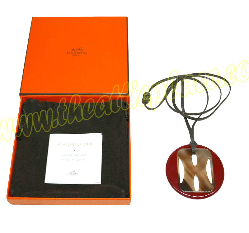 Hermes Laque Corne Rouge H Pendentif Necklace-0