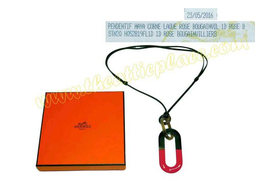 Hermes Pendant in Buffalo Horn and Lacquer, Rose Bougainvilliers -0