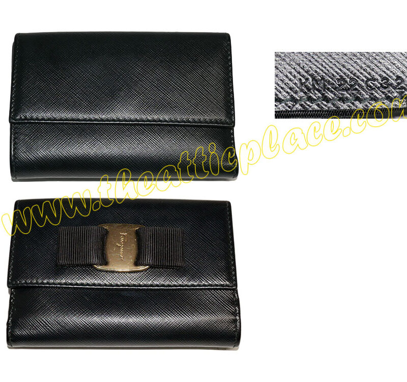 Ferragamo Vara Bow Black Calfskin Bio-Fold Wallet Gold Hardware-0