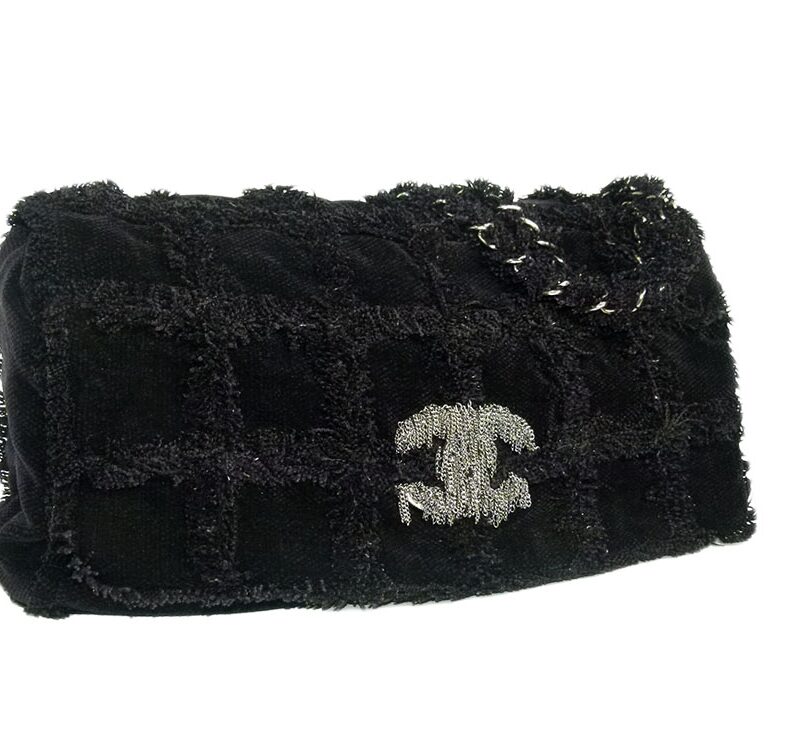 Chanel 11816216 Silver Chain Fringe CC Logo Buckle with Black Quilted Tweed Jumbo XL Bag-0