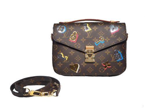 Louis Vuitton M44366 Love Lock Collection in Monogram Pochette Metis Messenger Bag-0