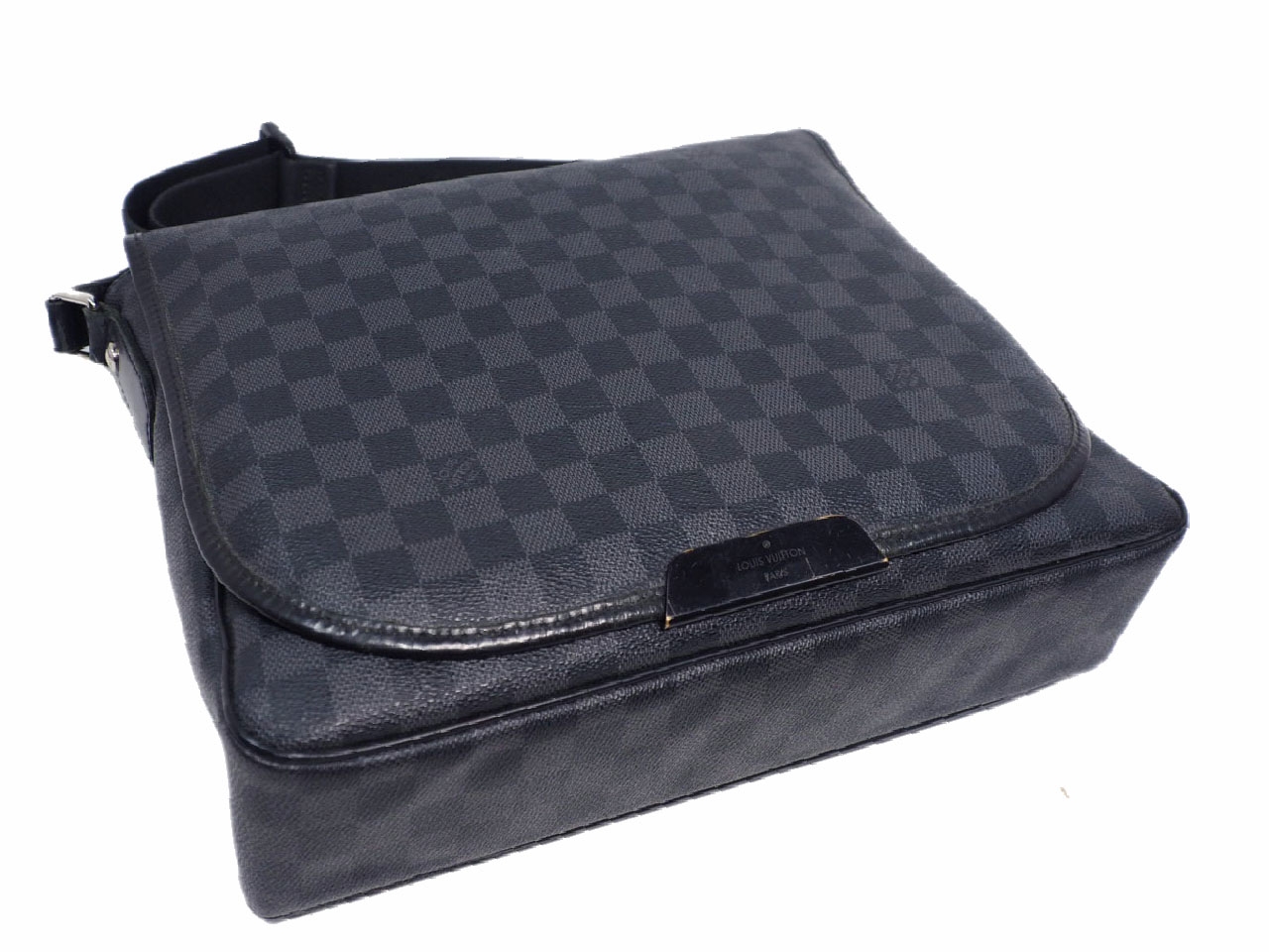 Louis Vuitton N58029 Damier Graphite Canvas Daniel MM Messenger Bag-37869