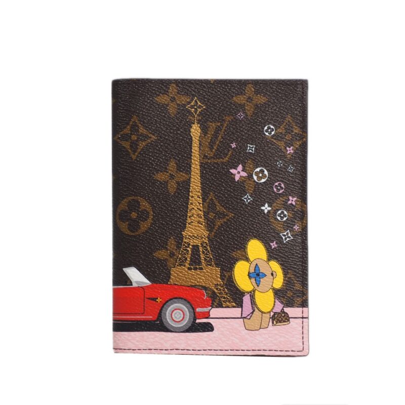 Louis Vuitton M68493 Passport Cover Wallet Christmas Animation Paris Eiffel -0