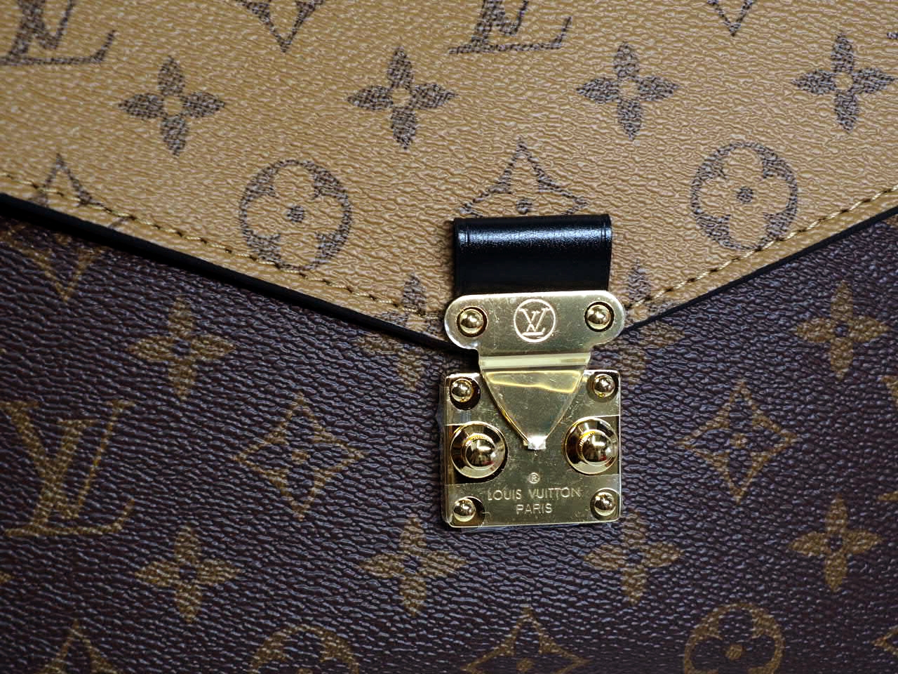 Louis Vuitton M44876 Monogram Reverse Canvas Pochette Metis Messenger Bag-38831