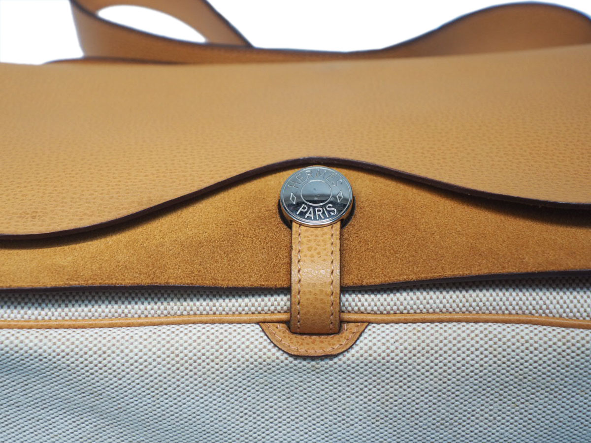 Hermes Toile Beige/ Gold Leather Colorado MM 'I' Stamp 3-way bag - Image 8