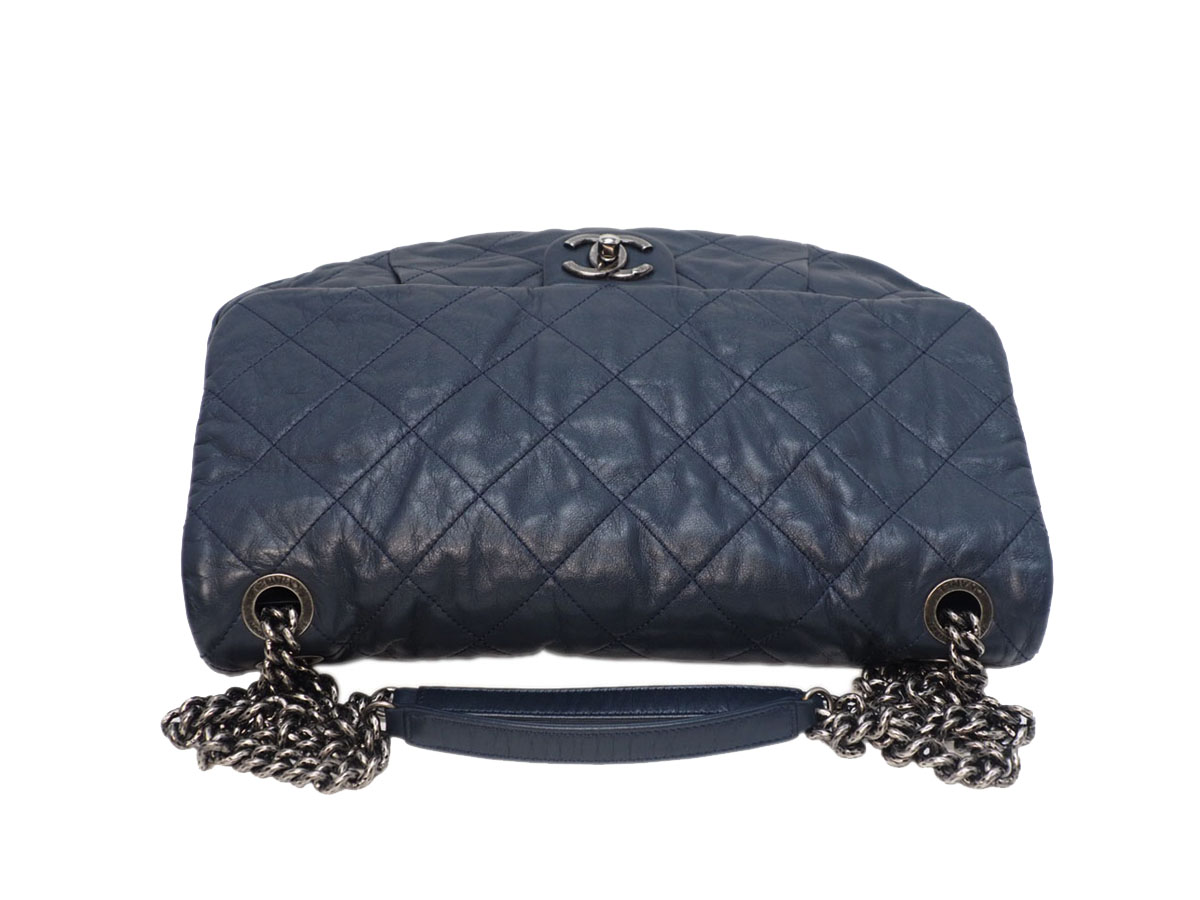 Chanel 17024354 Dark Blue Single Flap 2C Quilted Distressed CC Flap Ruthenium Hardware - Image 5
