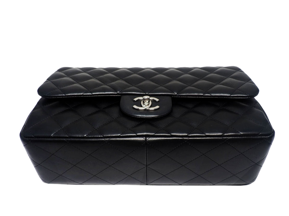 Chanel 18910063 Black Lambskin A58600 Classic Jumbo Double Flap Silver Hardware Bag - Image 5