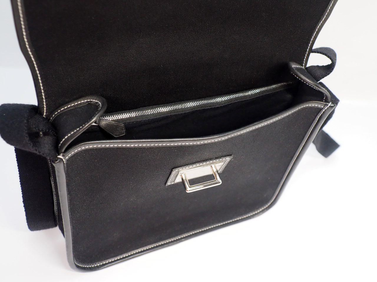 HERMES Buenaventura Mini black Toile Officer x Leather Cross Body/ Messenger Bag - Image 8