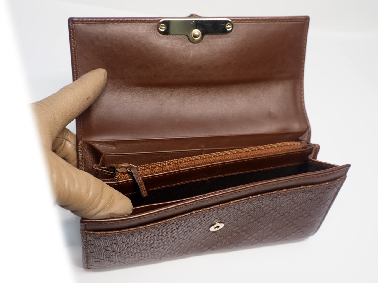 Gucci 257018 Bamboo with Cane Textured Continental Long Wallet - Image 6