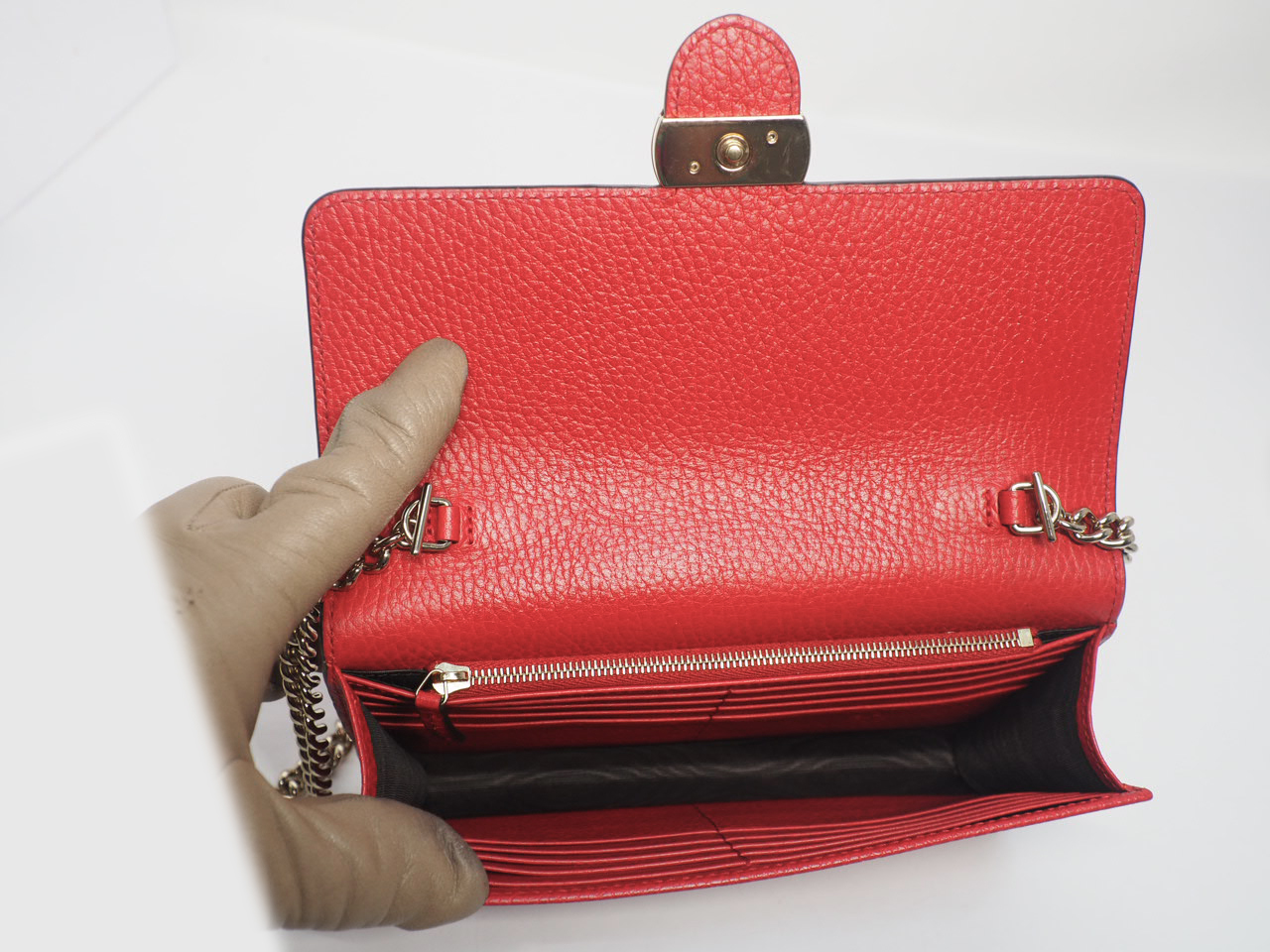 Gucci 510314 Red Calf Leather Interlocking G wallet on chain - Image 9