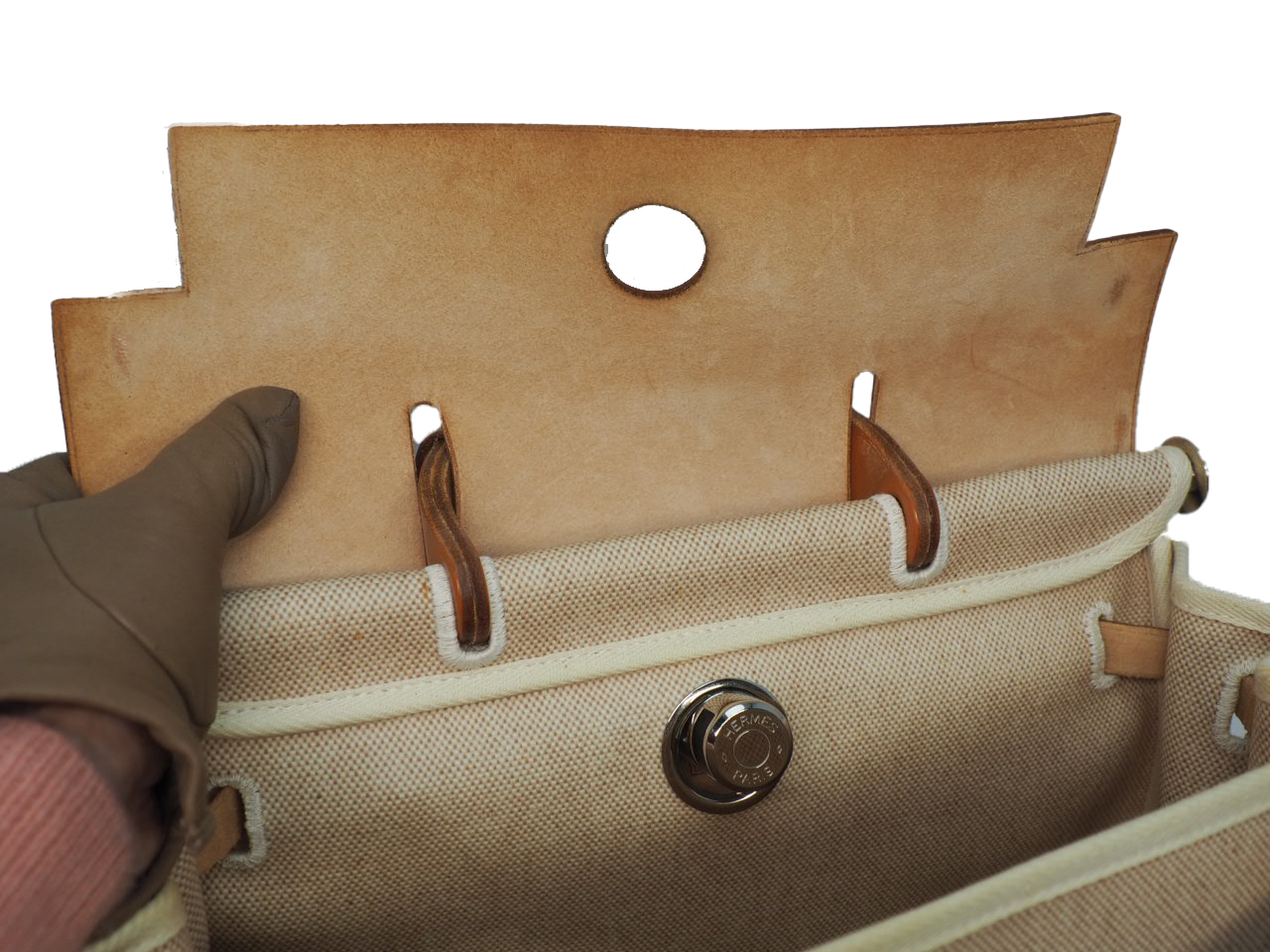Hermes Herbag 31 Beige/ Natural Calf B Stamp 3-in-1 Sand Canvas Backpack/ Tote/ Shoulder Bag with Palladium Hardware - Image 8