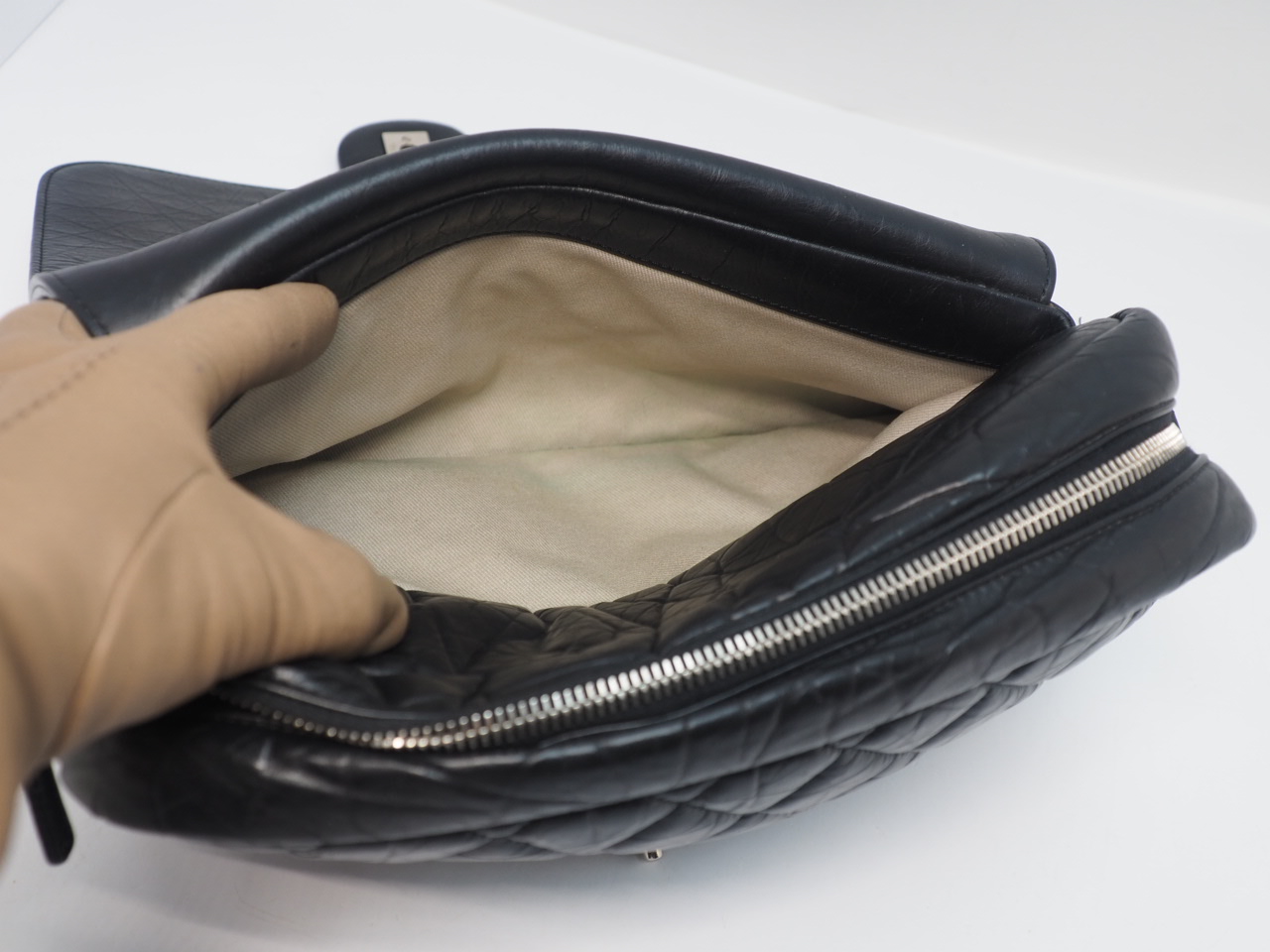Chanel 15516040 Black Calf Quilted Jumbo Zip Flap Shoulder/ Cross Body Bag - Image 9