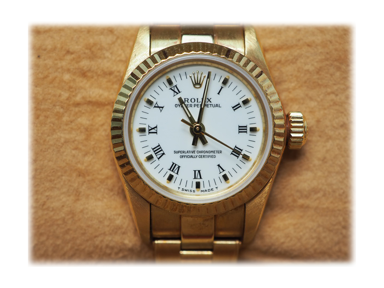 Rolex 67198 Oyster Perpetual 18K Solid Gold Lady 26mm Roman Digit/ White Dial Watch