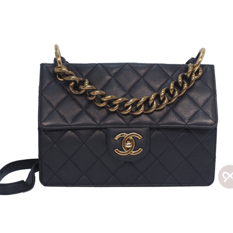 Season Collection ! Chanel 18685887 Dark Grey Caviar Chunky Chain Flap Bag in Brass Gold Hardware
