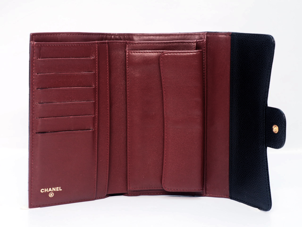 Chanel 16826545 Black Caviar A31506 Timeless Classic Flap Long Wallet 6 Cards Bi-fold Gold Hardware - Image 4