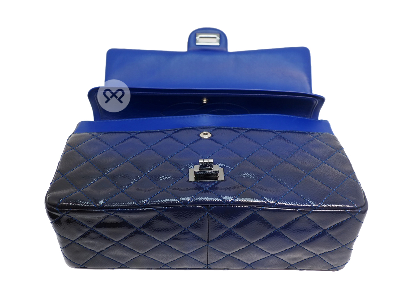 Limited Edition ! Chanel 2.55 Reissue 226 Patent Caviar Leather Navy Blue/ Electric Blue 28cm Medium Ruthenium Hardware - Image 5