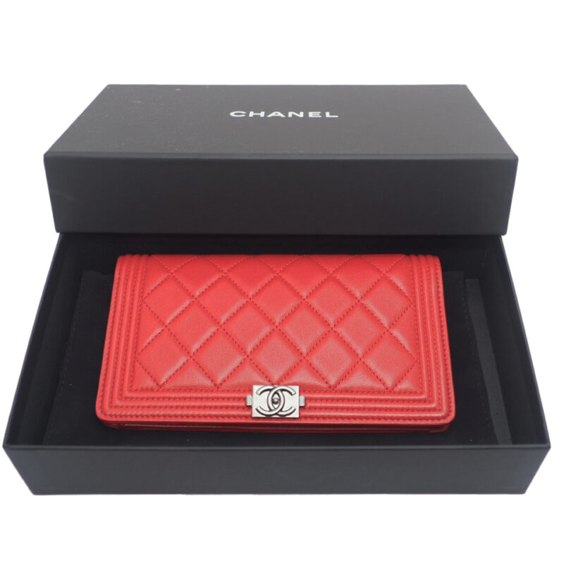 Brand New ! Chanel 20288436 Red Lambskin Boy Flap 8 Cards Long Wallet Ruthenium Hardware