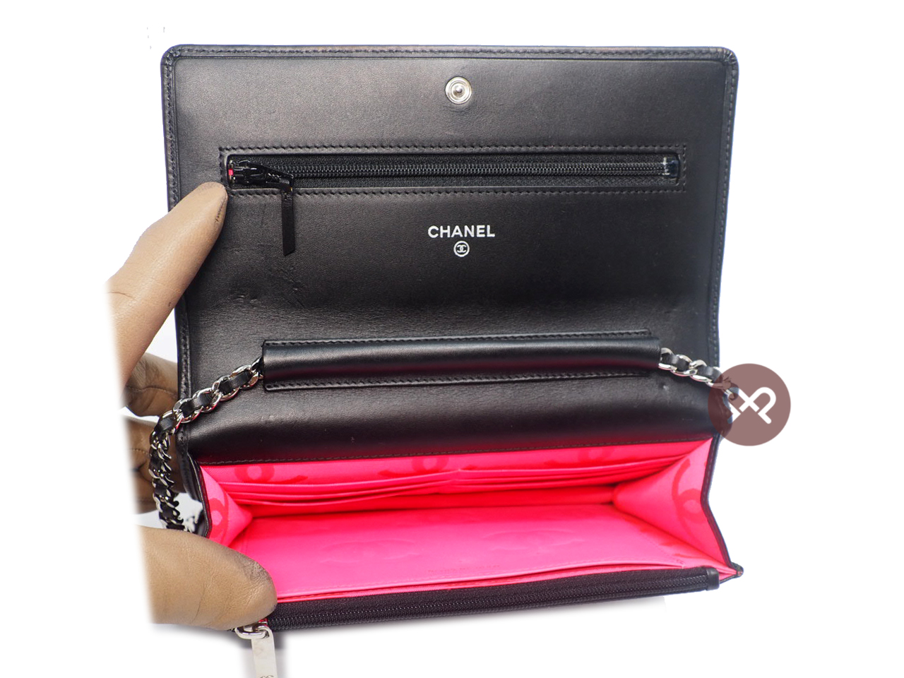 Chanel 18360325 Black/ Black Patent Cambon Calf Wallet on Chain Silver Hardware Shoulder Bag - Image 9