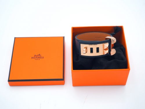 Hermes Bracelet Collier De Chien 24 Veau Madame Noir/ Black Epsom Gold Hardware- Size T1