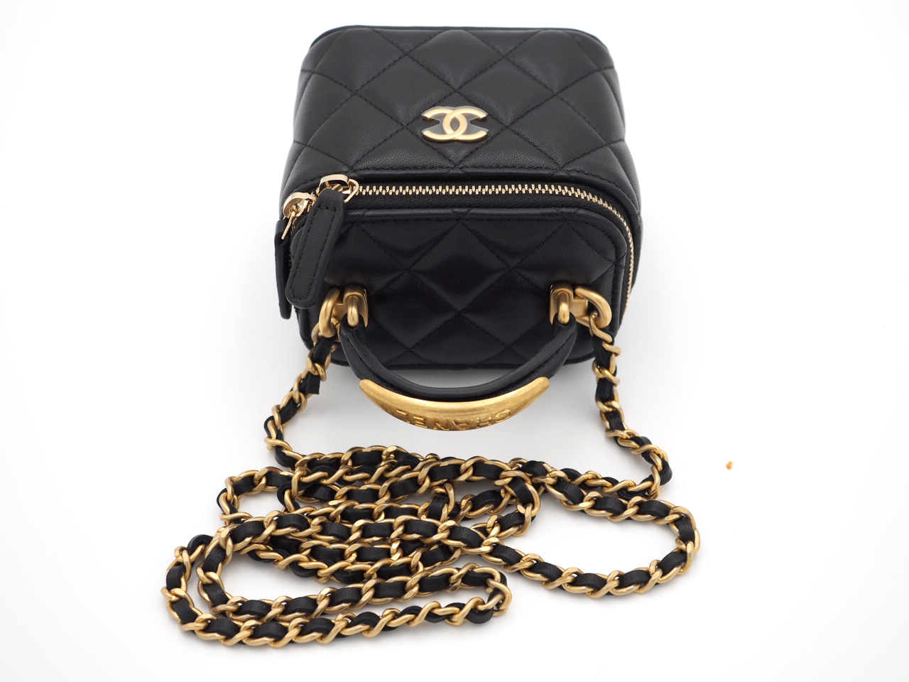 BRAND NEW ! Chanel Black Lambskin Metal Top Handle Small Vanity with Chain Gold Hardware Crossbody Bag (J0046KN9) - Image 7