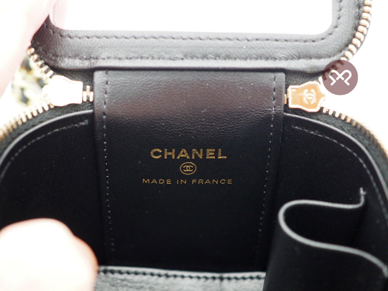 BRAND NEW ! Chanel Black Lambskin Metal Top Handle Small Vanity with Chain Gold Hardware Crossbody Bag (J0046KN9) - Image 9