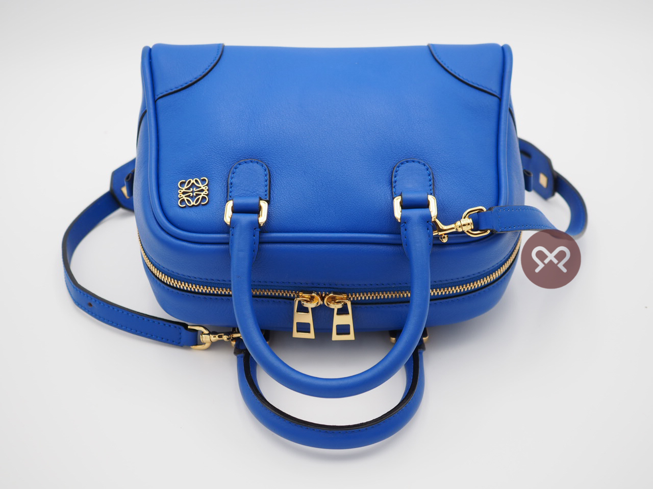 Loewe 301.30PL01 Electric Blue Calfskin Amazona 19 Square Bag with Strap - Image 4